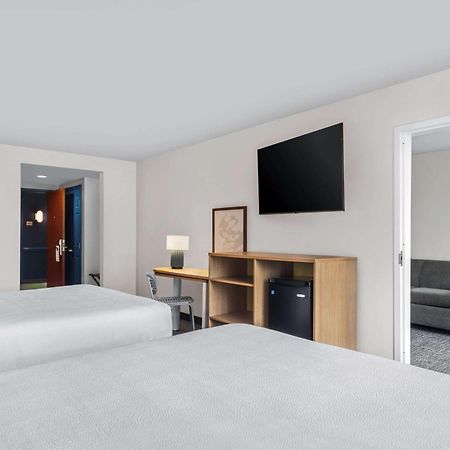 Spark By Hilton Charlotte Tyvola I-77 Exterior photo
